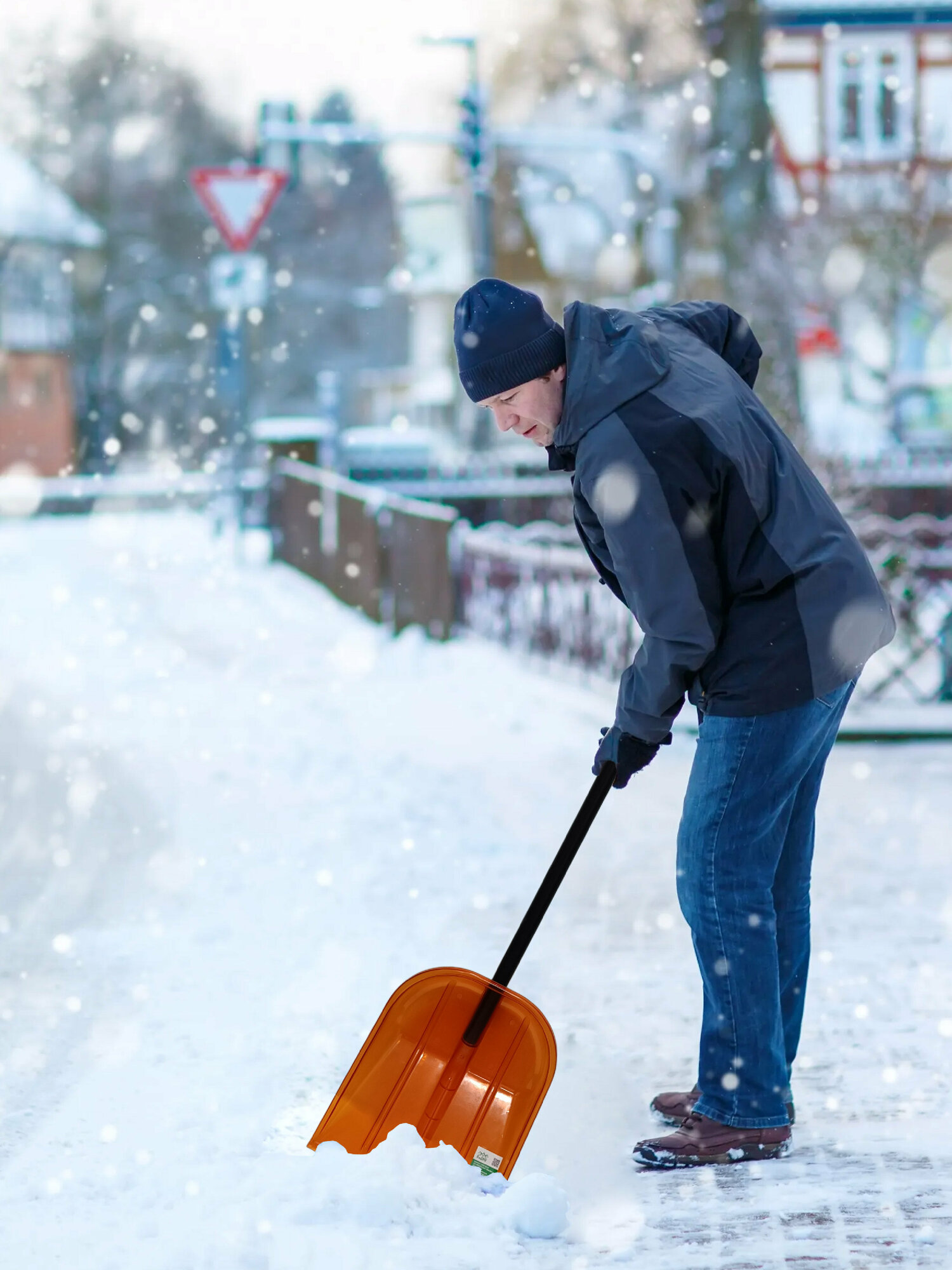 Оранжевая лопата для снега 34х38,5 см, поликарбонат, под черенок 32 мм - фотография № 8