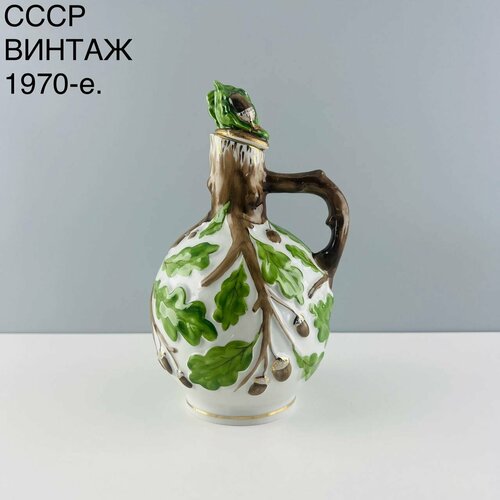 Винтажный графин "Дубки". Фарфор ЛФЗ. СССР, 1970-е.