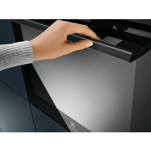 Встраиваемый электрический духовой шкаф Electrolux EOC6P77H 116300₽