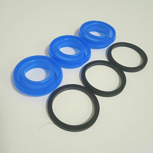 Ремкомплект суппорта на одно переднее колесо силикон арт 2121-350105158 для ам ВАЗ 2121 LADA NIVA 6 позиций 455₽