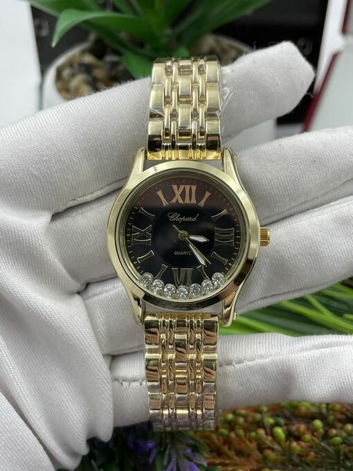 фото Женские наручные часы CHOPARD с металлическим ремешком в подарочной упаковке