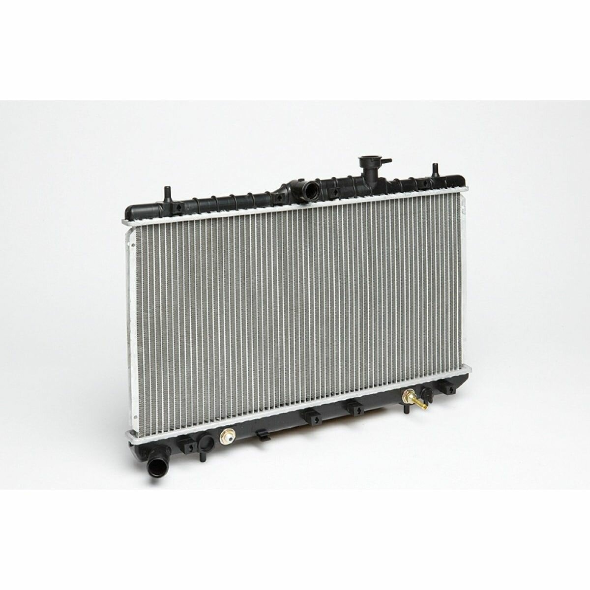 Радиатор охлаждения для а/м Hyundai Accent (99-) 1.5i/1.6i AT (Luzar LRc HUAc99240)