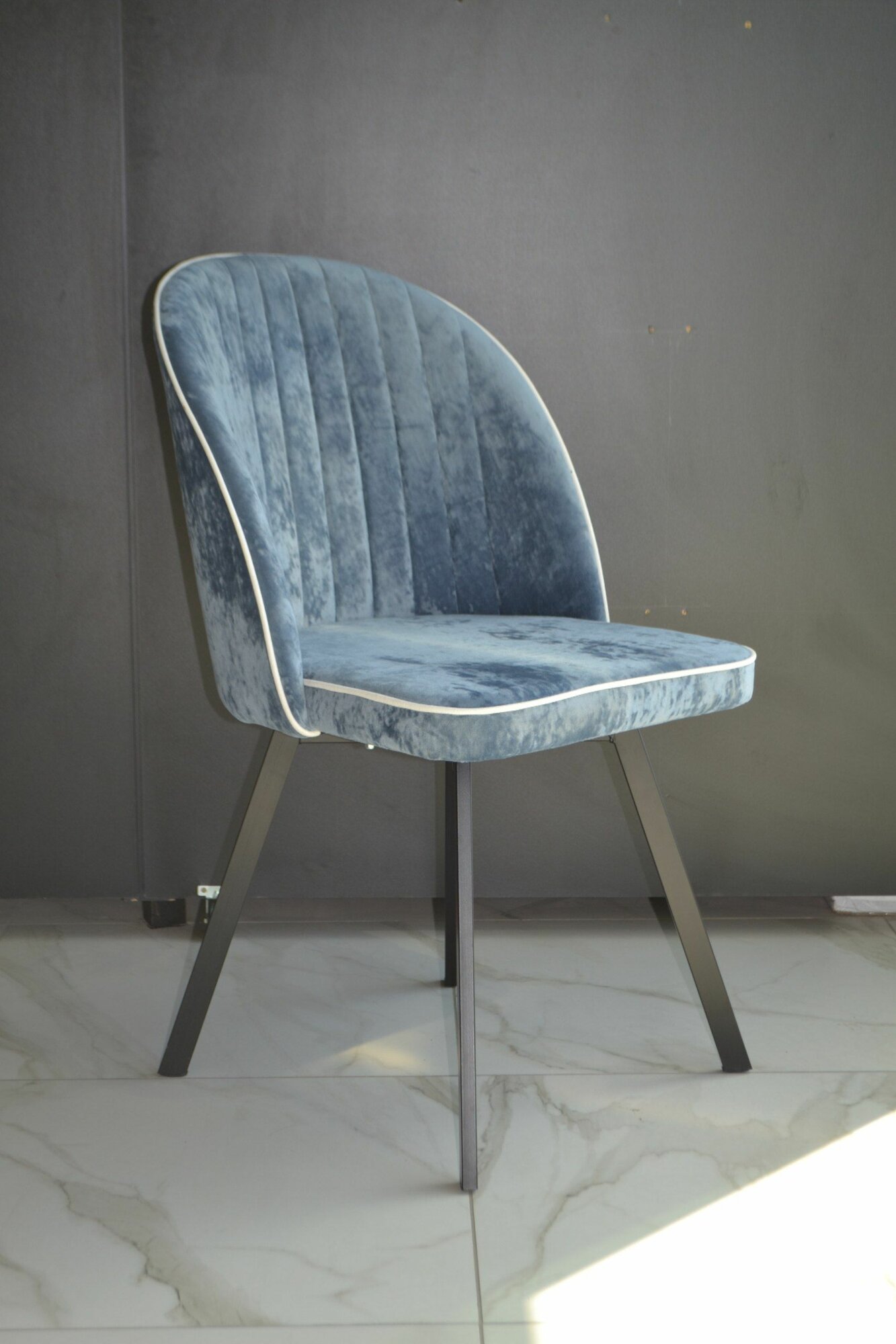 фото Стул Siena (Сиена) ткань джес 05 , опоры черный лофт, поворотный механизм 360, дизайнерское кресло, для гостиной и офиса, премиум ткань