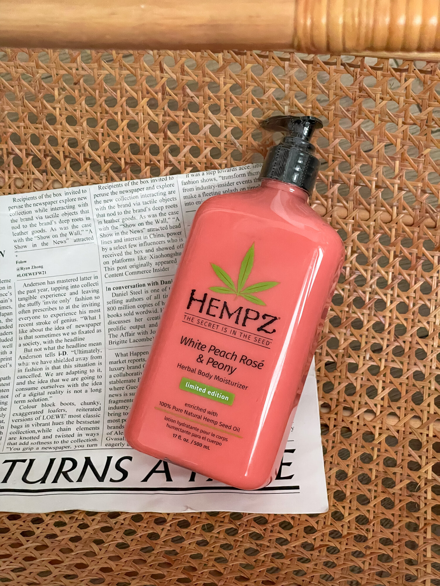 Hempz Молочко для тела Белый Персик Роза и пион White Peach Rose  Peony 500 мл