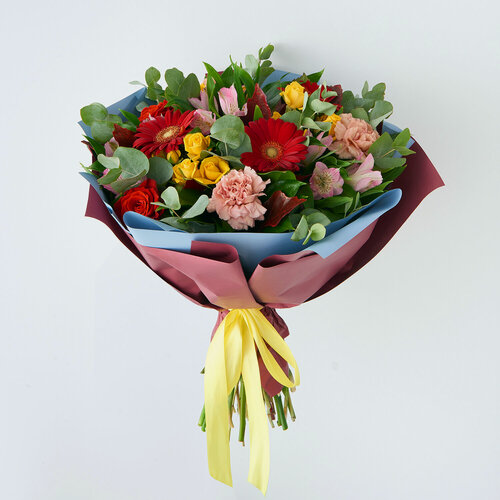 Изображение товара Букет живых цветов из роз и гербер "Дебора" от ЛасФлоре, 15 цветов