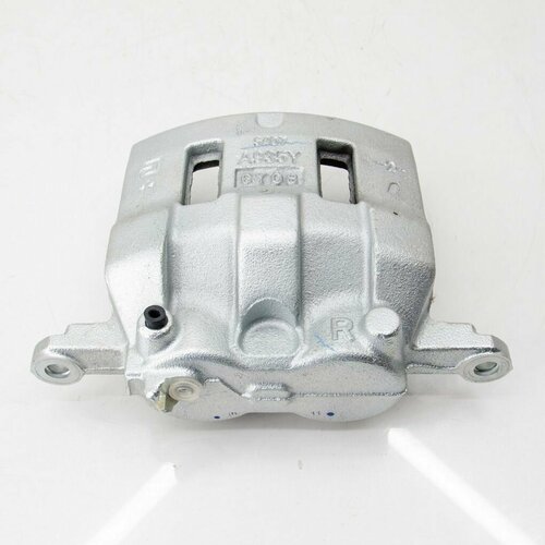 Суппорт передний правый ISUZU ELF NPR70-75 NKR66-71 AKEBONO без скобы 16535₽