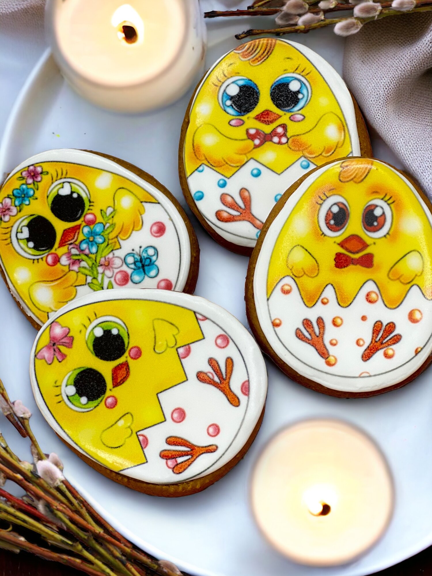 фото Пасхальные цыплята на кулич