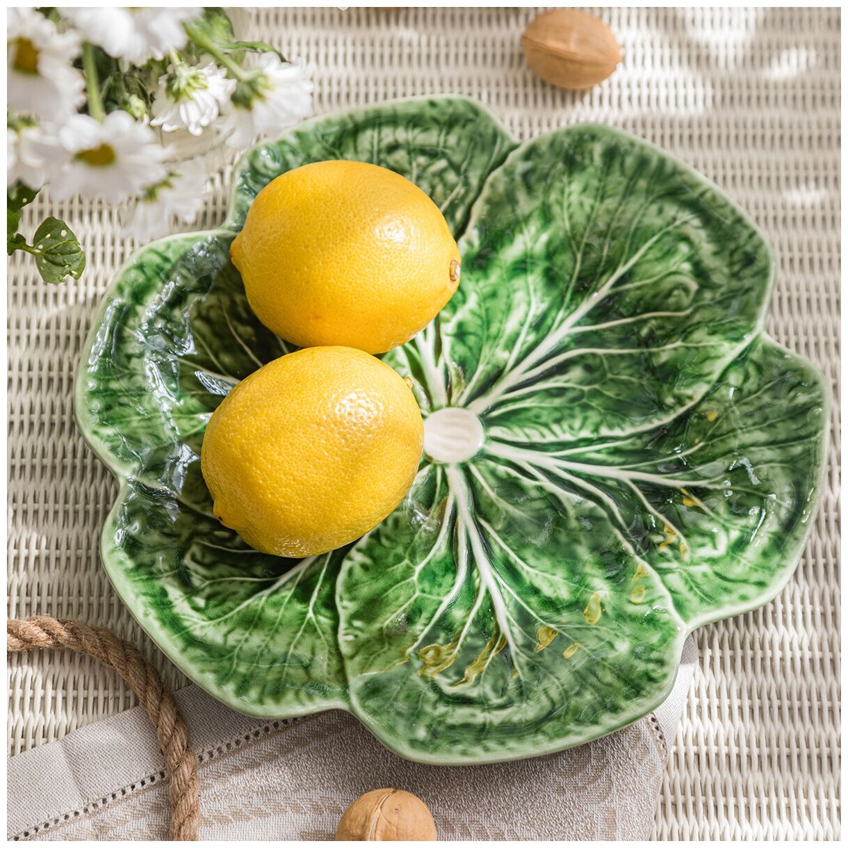Тарелка обеденная Bordallo Pinheiro Cabbage Natural 26,5см - фото №4