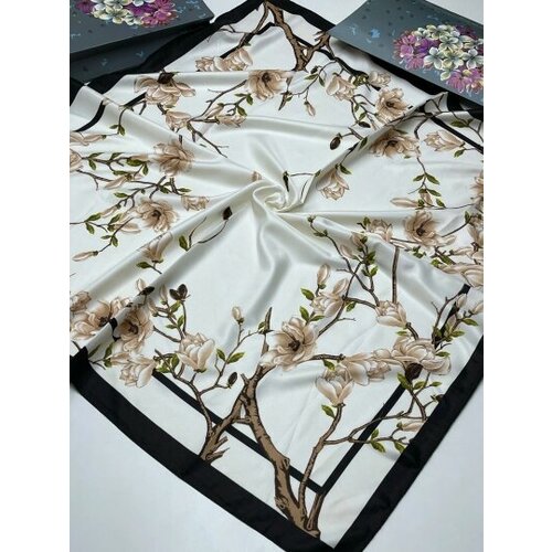 фото Платок ,90х90 см, золотой, белый nik market