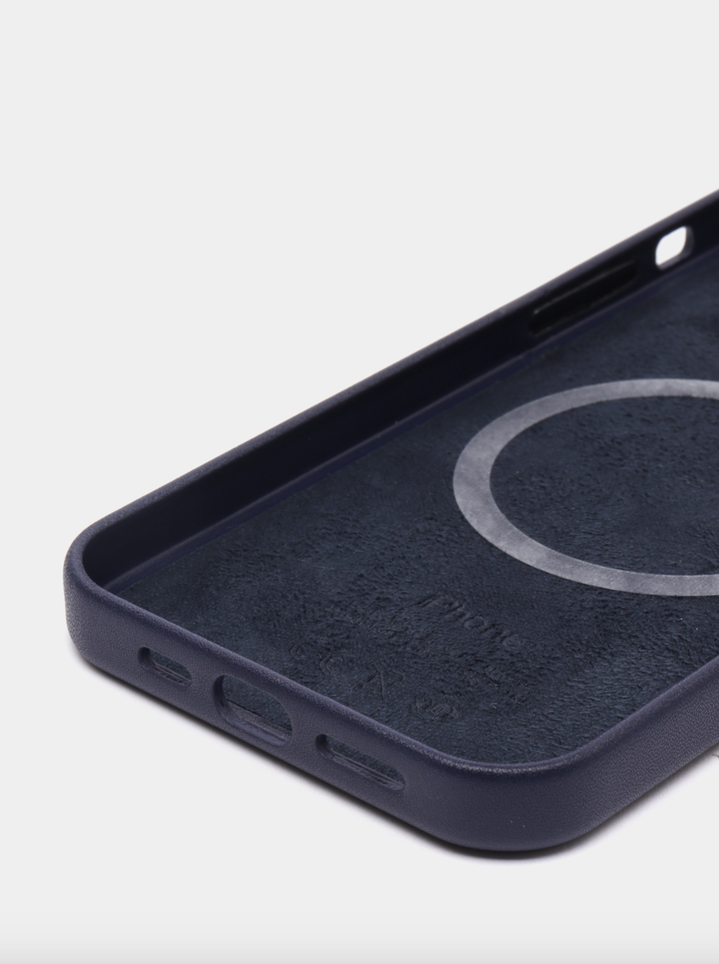 Тёмно-синй Кожаный чехол Leather Case для iPhone 14 с функцией MagSafe