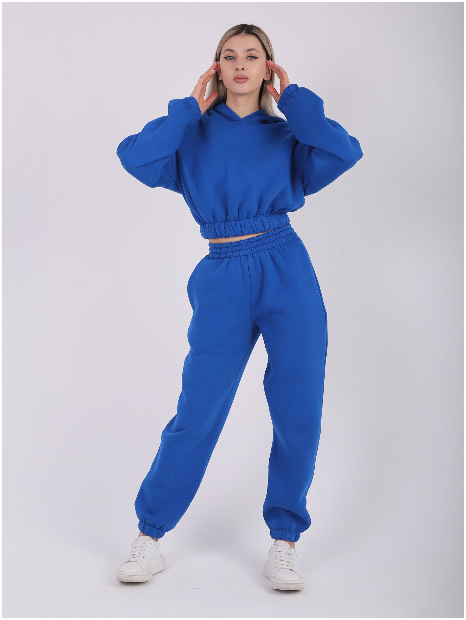 Купить Спортивный женский костюм на флисе за 3870р. с доставкой