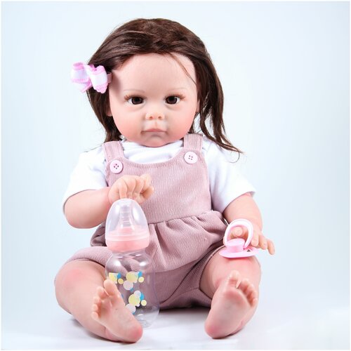 Мягконабивная кукла Реборн (Reborn Dolls) - Девочка в пудровом комбинезоне (51 см) мягконабивная кукла реборн reborn dolls девочка в пудровом комбинезоне 51 см