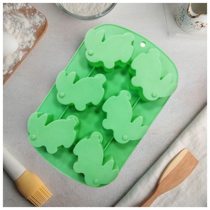 фото Силиконовая форма "Заяц" для выпечки печенья, запекания кексов, изготовления мыла, 6 ячеек