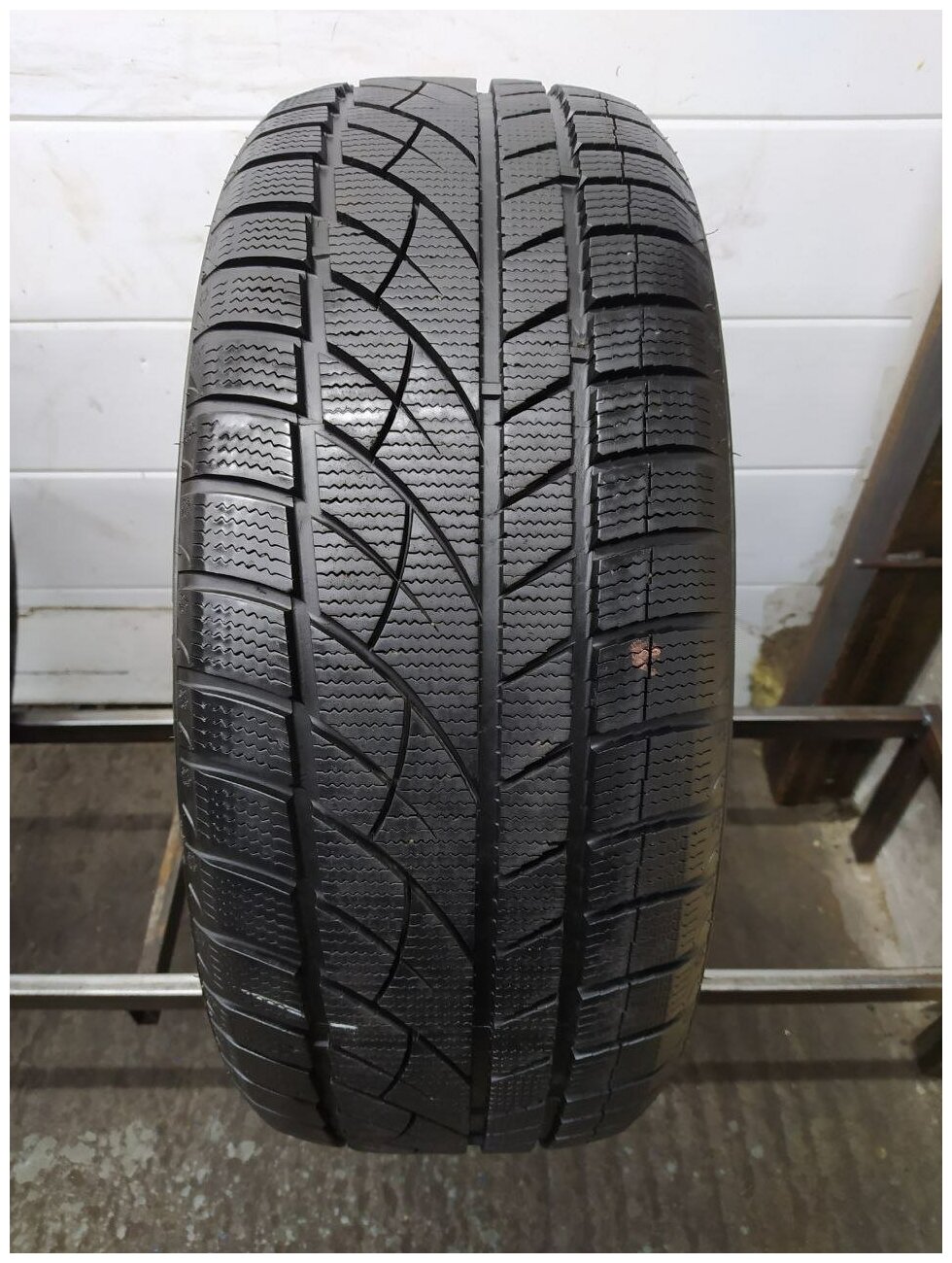 Jinyu Winter YW52 235/55 R18 БУ Шины Зимние