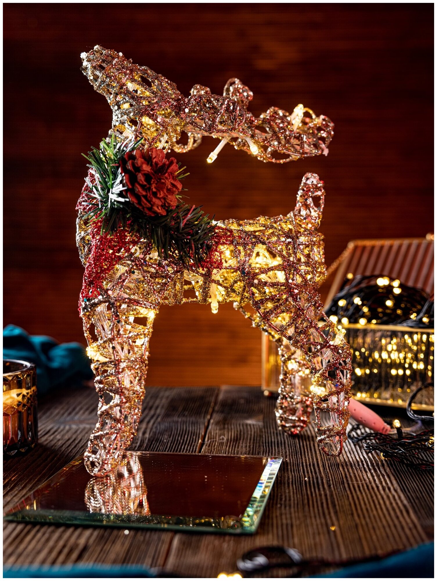 Фигурка новогодняя "Новогодний светящийся светодиодный олень 30 см" подарок на новый год