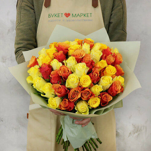 Изображение товара Букет живых цветов из 51 желтых кенийских роз 50см