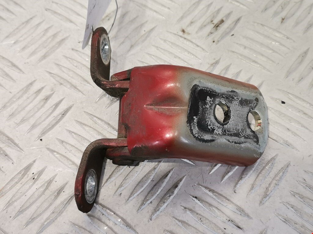 Петля двери задней левой Nissan Note (E11) 824202F030 арт. 1528810