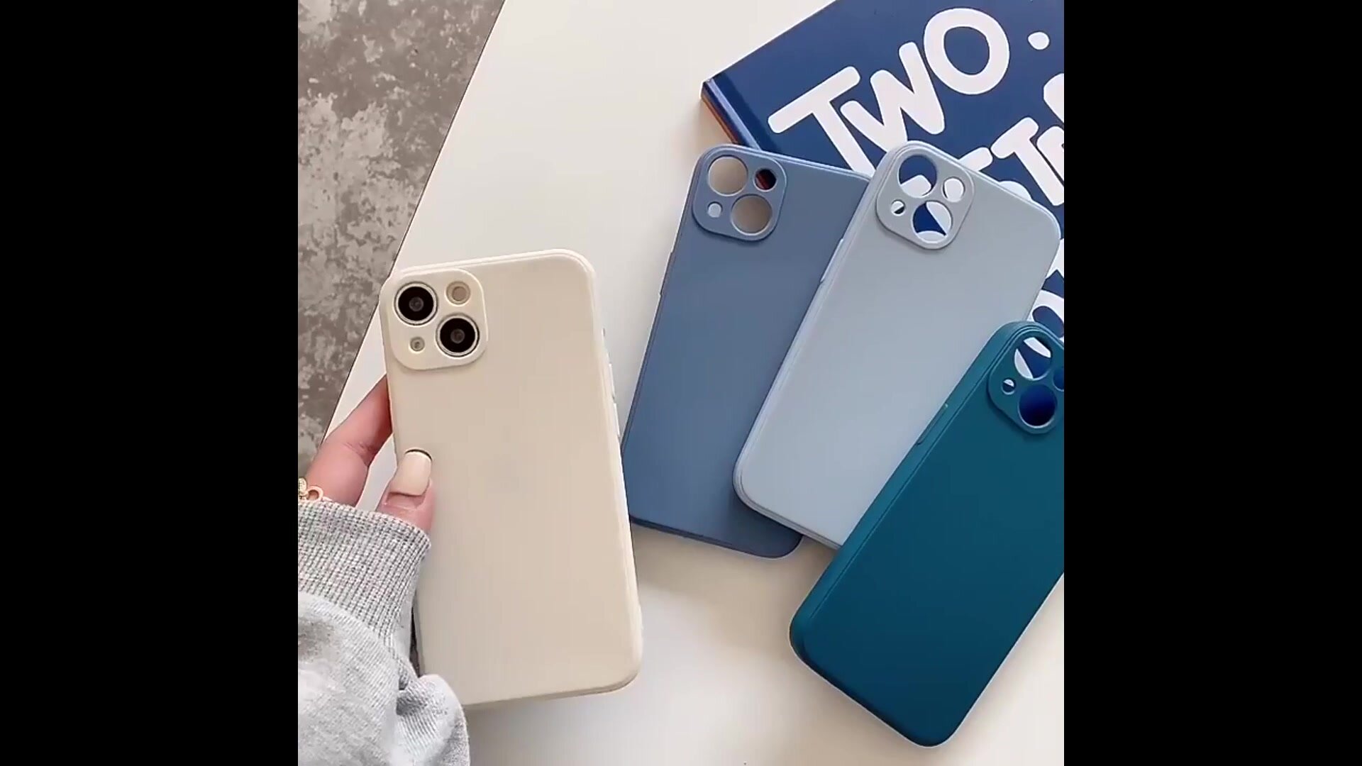 Чехол soft-touch для Samsung Galaxy S10 Lite, с защитой камеры и подкладкой из микрофибры, черный — фото 1