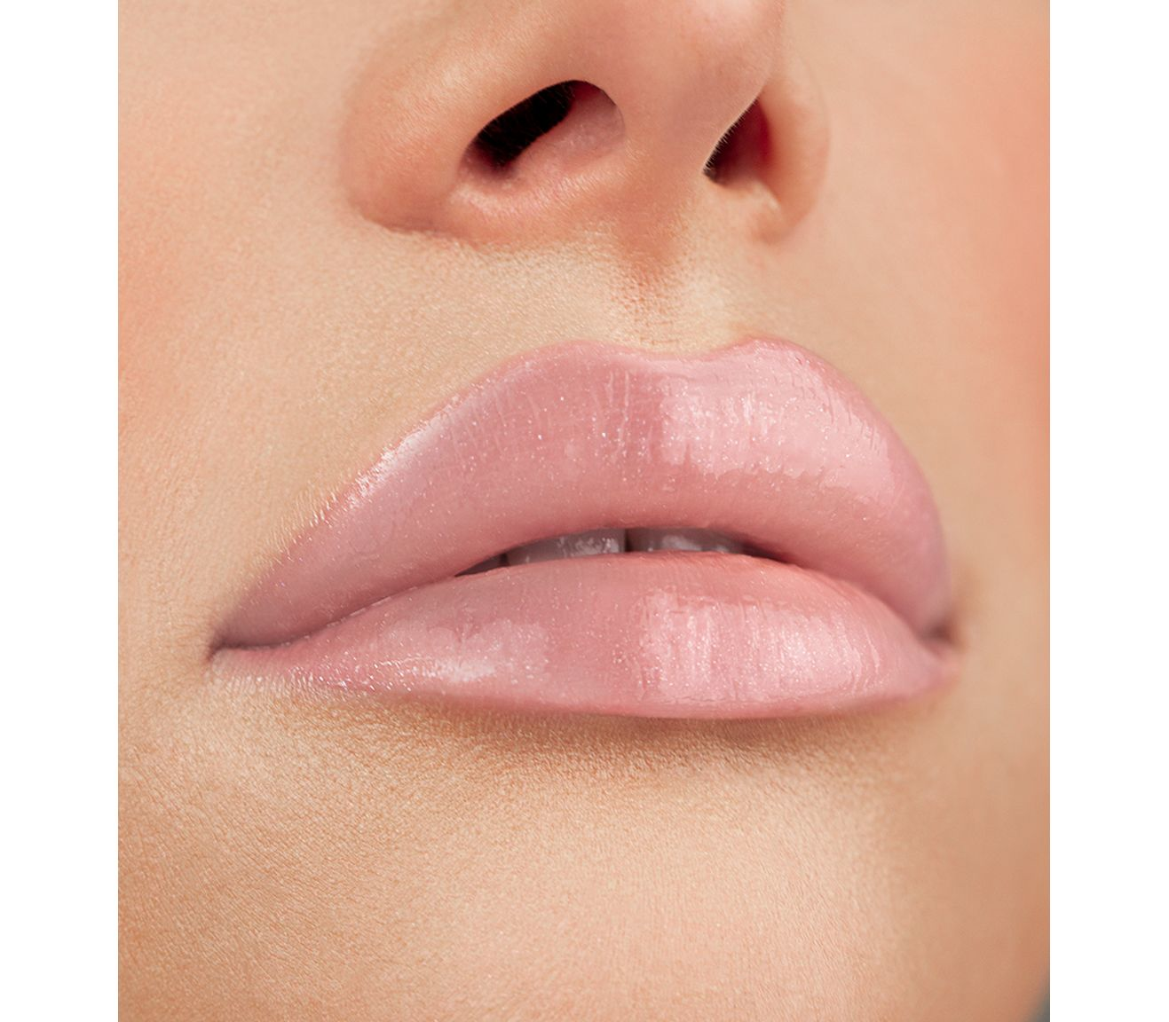Блеск для губ с эффектом объема LUXVISAGE ICON Lips Glossy Volume, тон 509, LUXVISAGE — фото 1