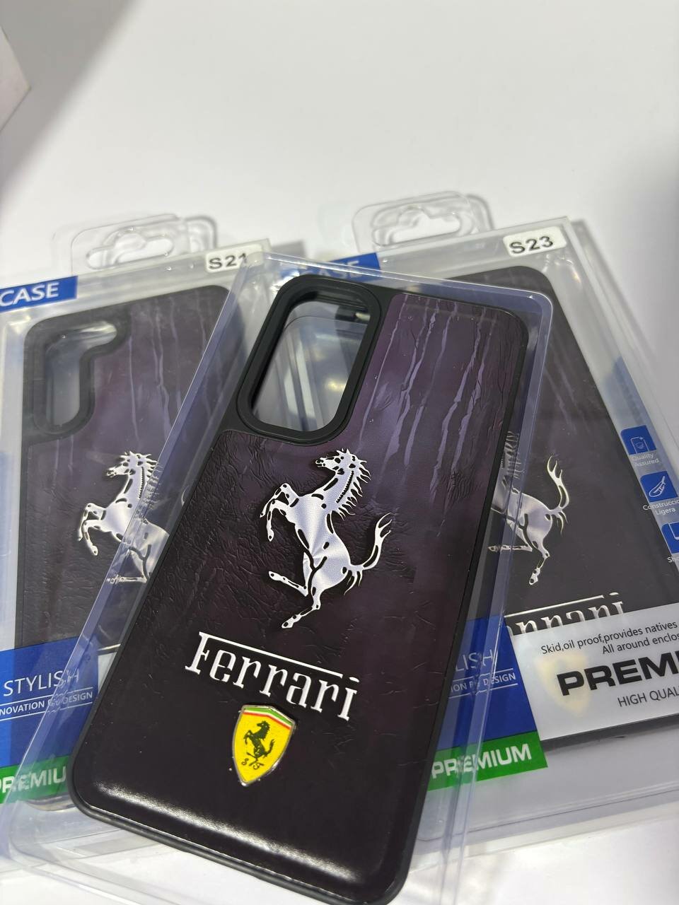 Премиальный чехол Ferrari из качественной кожи с элегантным дизайном, SAMSUNG S23