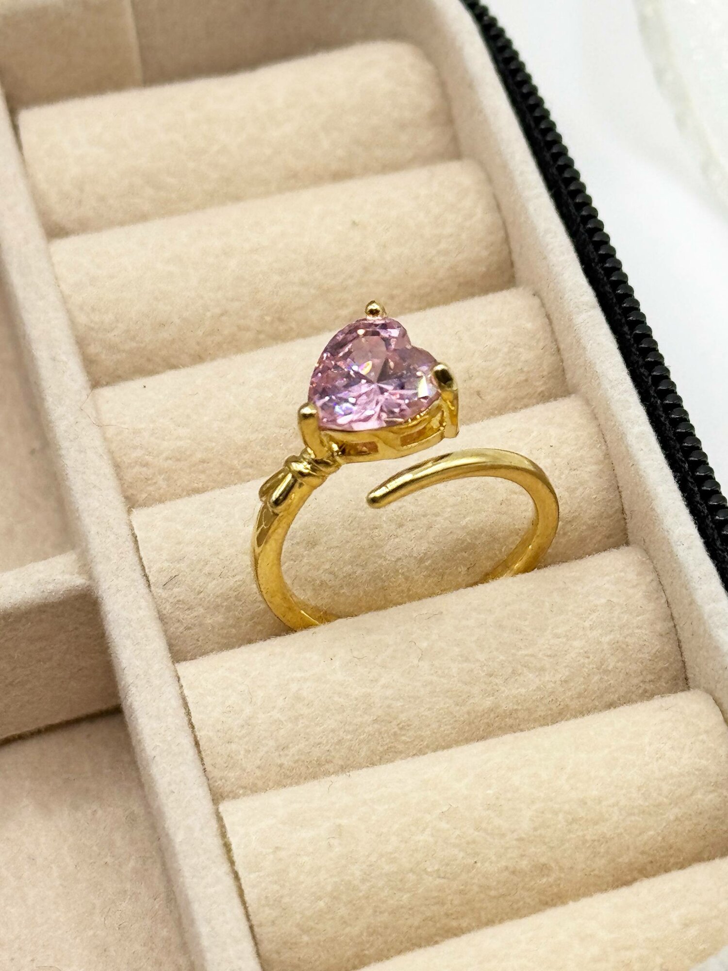 Кольцо помолвочное