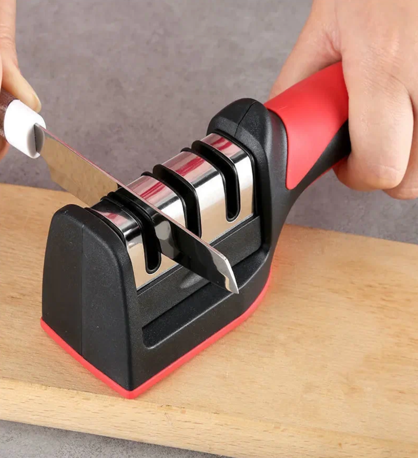 Точилка механическая Sharpener / ножеточка / двусторонняя заточка / станок / для ножей и ножниц / шлифовка / для кухни / 3 этапная заточка / ручная/ Точилка для ножей с 3 - х этапной системой заточки / Ножеточка ручная с 3 режимами — фото 1