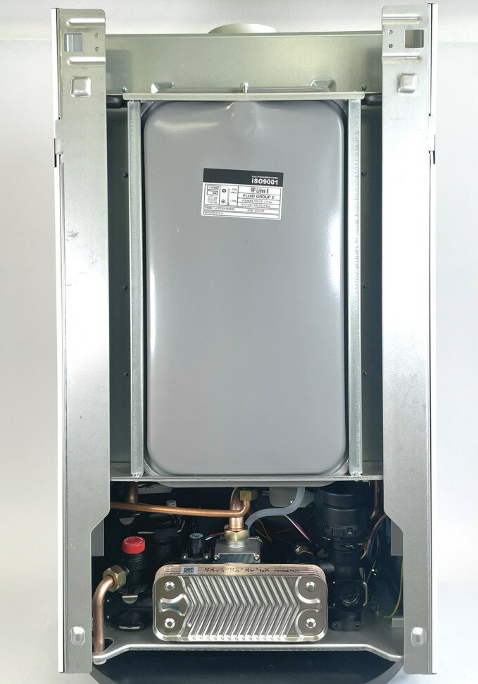 Газовый котел Конорд C17F, белый, настенный, двухконтурный, КПД 90%, закрытая камера сгорания — фото 1