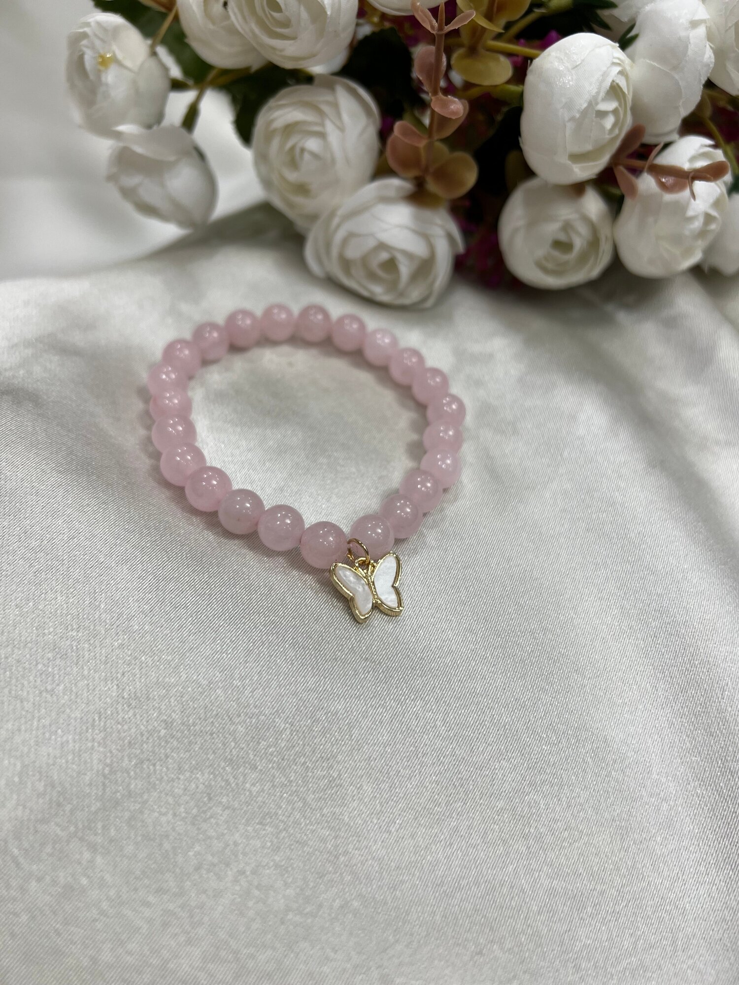 фото Браслет женский на руку из натурального розового кварца с подвеской. Подарок на 14 февраля, 8 марта