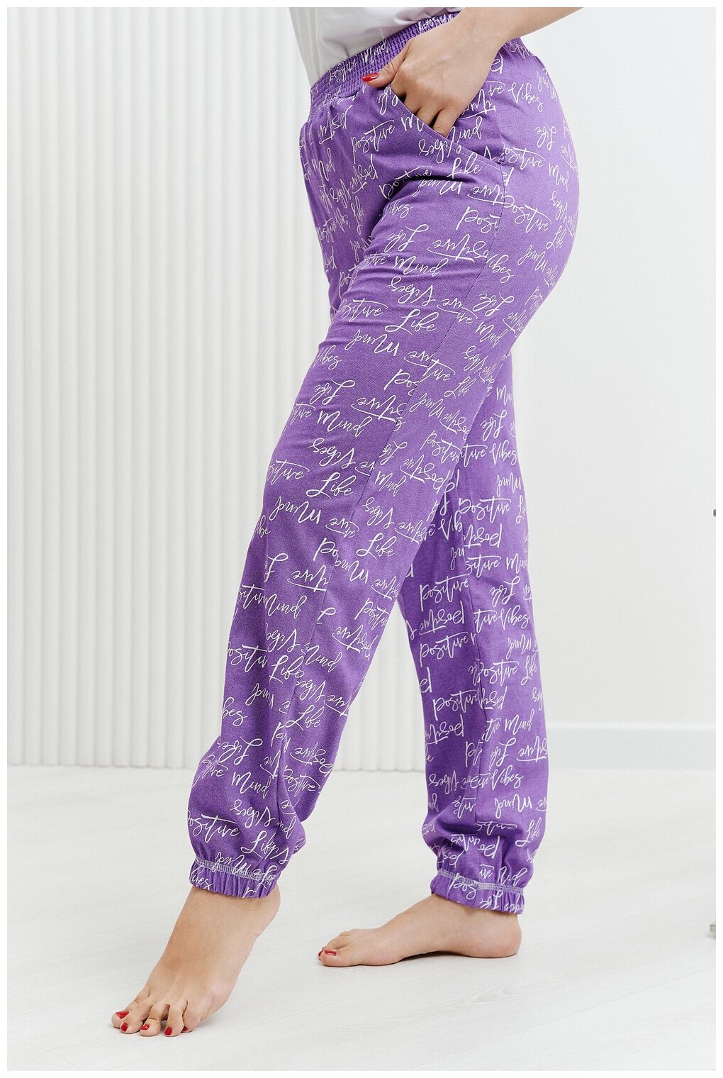 Брюки Натали, без рукава, пояс на резинке, карманы, размер 54, фиолетовый - фотография № 12