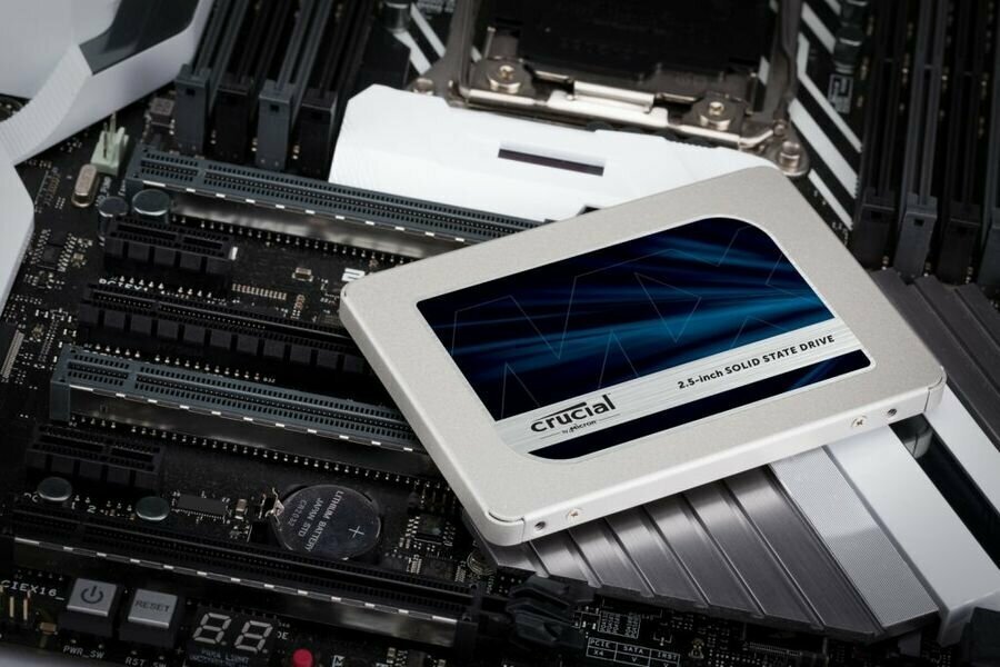 SSD накопитель CRUCIAL MX500 250Гб, 2.5", SATA III - фото №14