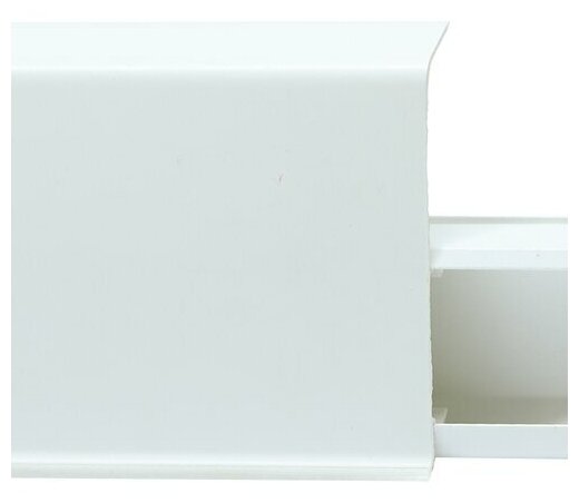 фото Плинтус пластиковый Winart Tera 72 мм Белый 701