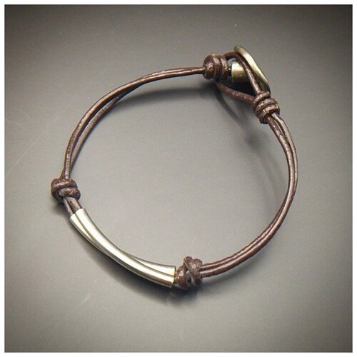 Кожаный браслет тонкий с металлической вставкой