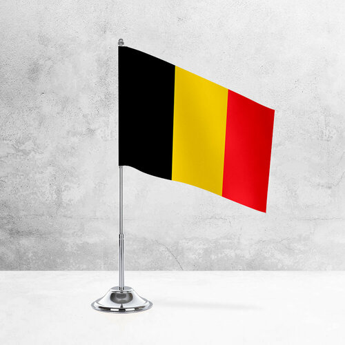 настольный флаг сочи на металлической подставке под серебро Настольный флаг Бельгии на металлической подставке под серебро