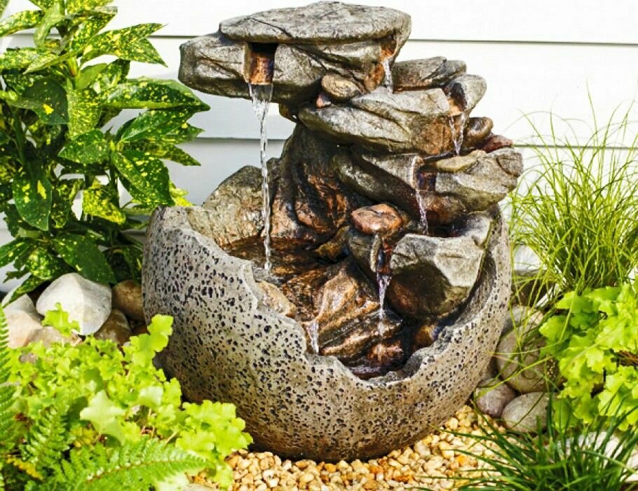 Декоративный садовый фонтан-каскад DRAGON'S EGG, искусственный камень, тёплая белая LED-подсветка, 61 см, Winter Deco 892602
