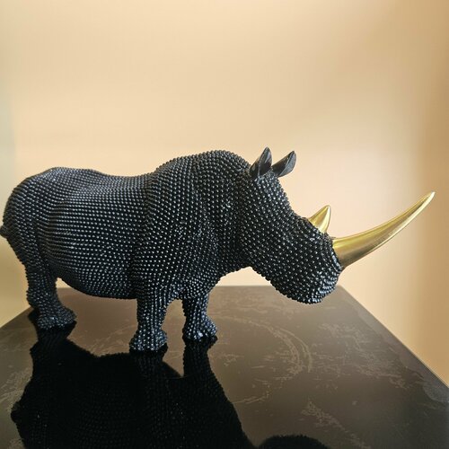 Красивая Статуэтка Носорог черный, декор и интерьер в дом.