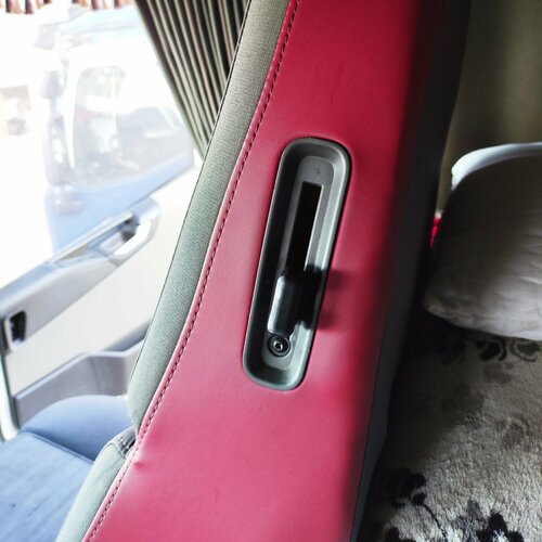 Ручка опрокидывания сидений Volvo FH 12 и FH 4