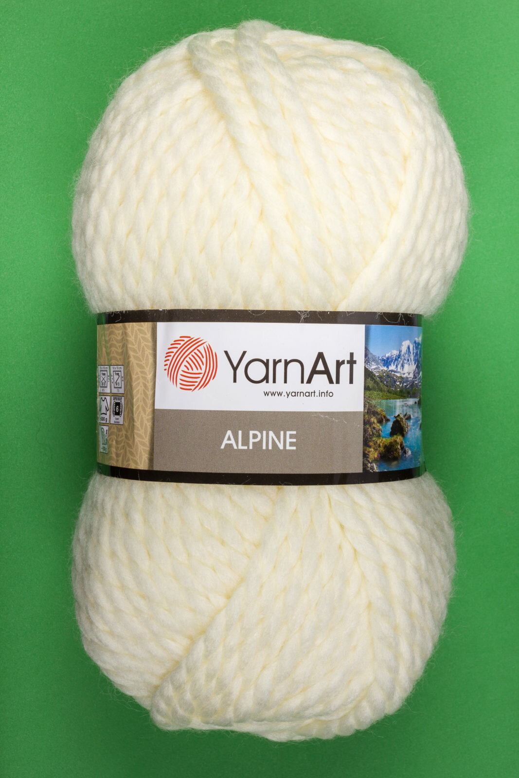 Пряжа Yarnart Alpine молочный (333)  55%акрил/45%шерсть 103м 150г 1шт