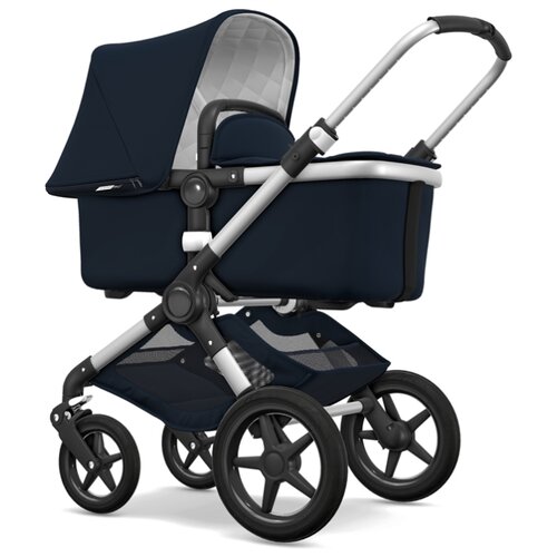 фото Универсальная коляска Bugaboo Fox Classic Complete (2 в 1) Alu/dark navy, цвет шасси: серебристый