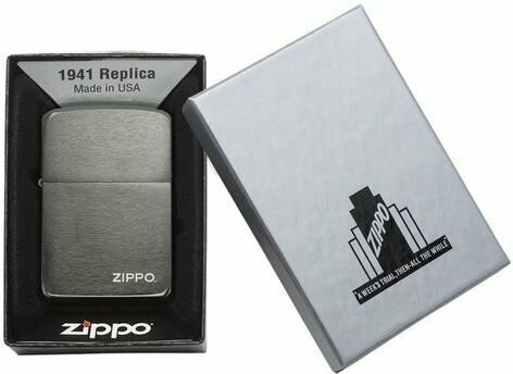 Зажигалка ZIPPO 1941 Replica ™ с покрытием Black Matte, латунь/сталь, чёрная, матовая, 38x13x57 мм