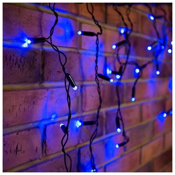 Гирлянда Айсикл (бахрома) светодиодный, 4,8 х 0,6 м, черный провод, 230 В, диоды синие, 176 LED Ne .