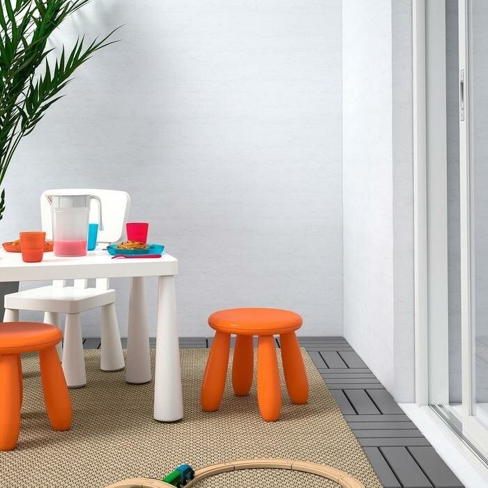 IKEA Табурет детский маммут, для дома и улицы, оранжевый - фотография № 2