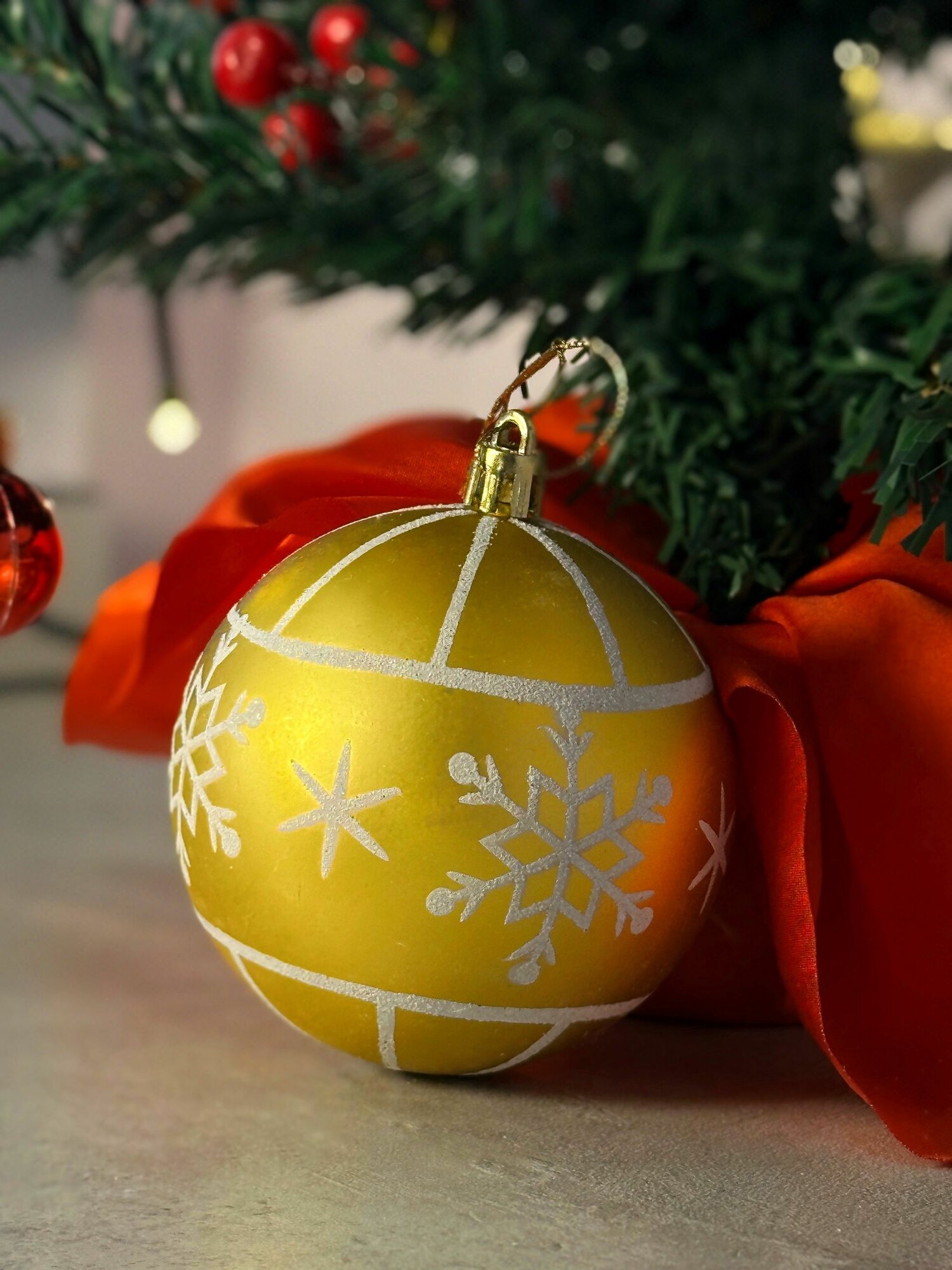 Набор ёлочных украшений SXMAS 4 шт  шары диаметр 8 см