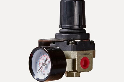 Изображение товара Регулятор давления FUBAG R 2000, соединение на входе и выходе 1/4F, 10 атм