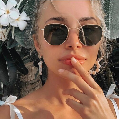 фото Солнцезащитные очки / тренд 2023 / чехол в комплекте sunglass
