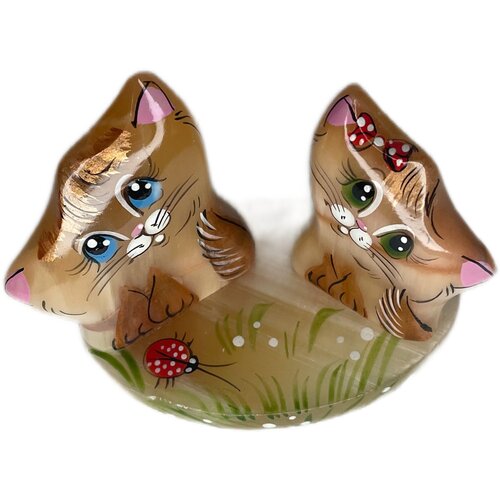 Фигурка котиков из селенита 7х7см