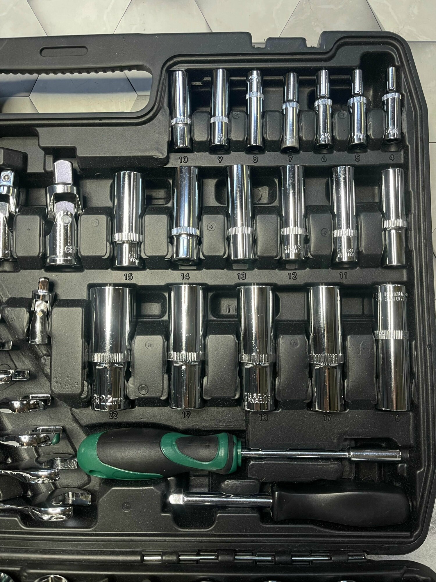 Набор инструментов ключей 216 предметов, для автомобиля, в кейсе, для дома, машины, Наборы инструмента в авто