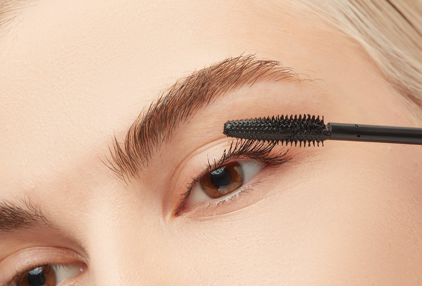 Wet-N-Wild Тушь для ресниц Max Volume Plus Mascara, тон e1501 amp`d black, 1 шт (Wet-N-Wild, ) - фото №13