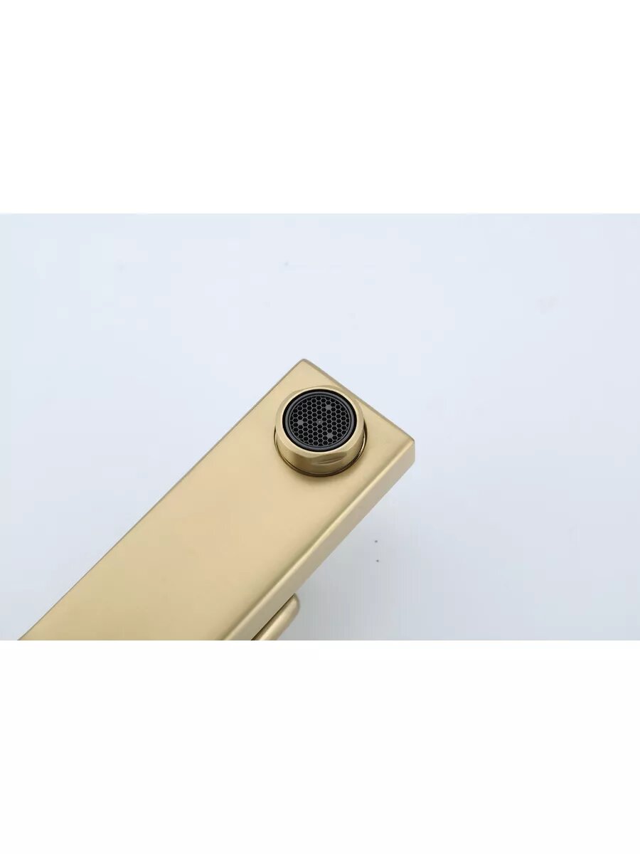 Смеситель для раковины Gappo G1017-3 сатиновое золото низкий — фото 1