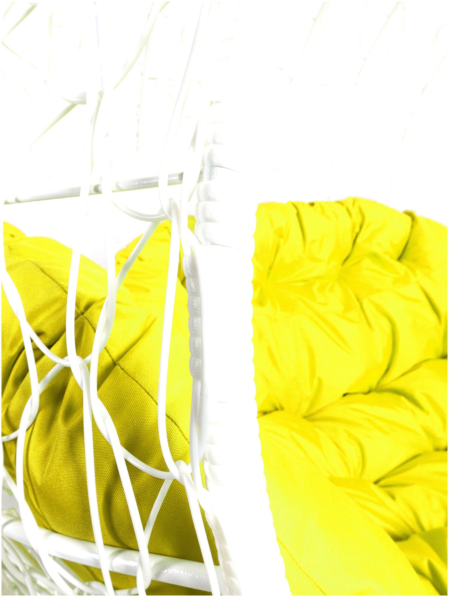 Диван белый M-Group Улей на ножках 11220111 желтая подушка - фотография № 11