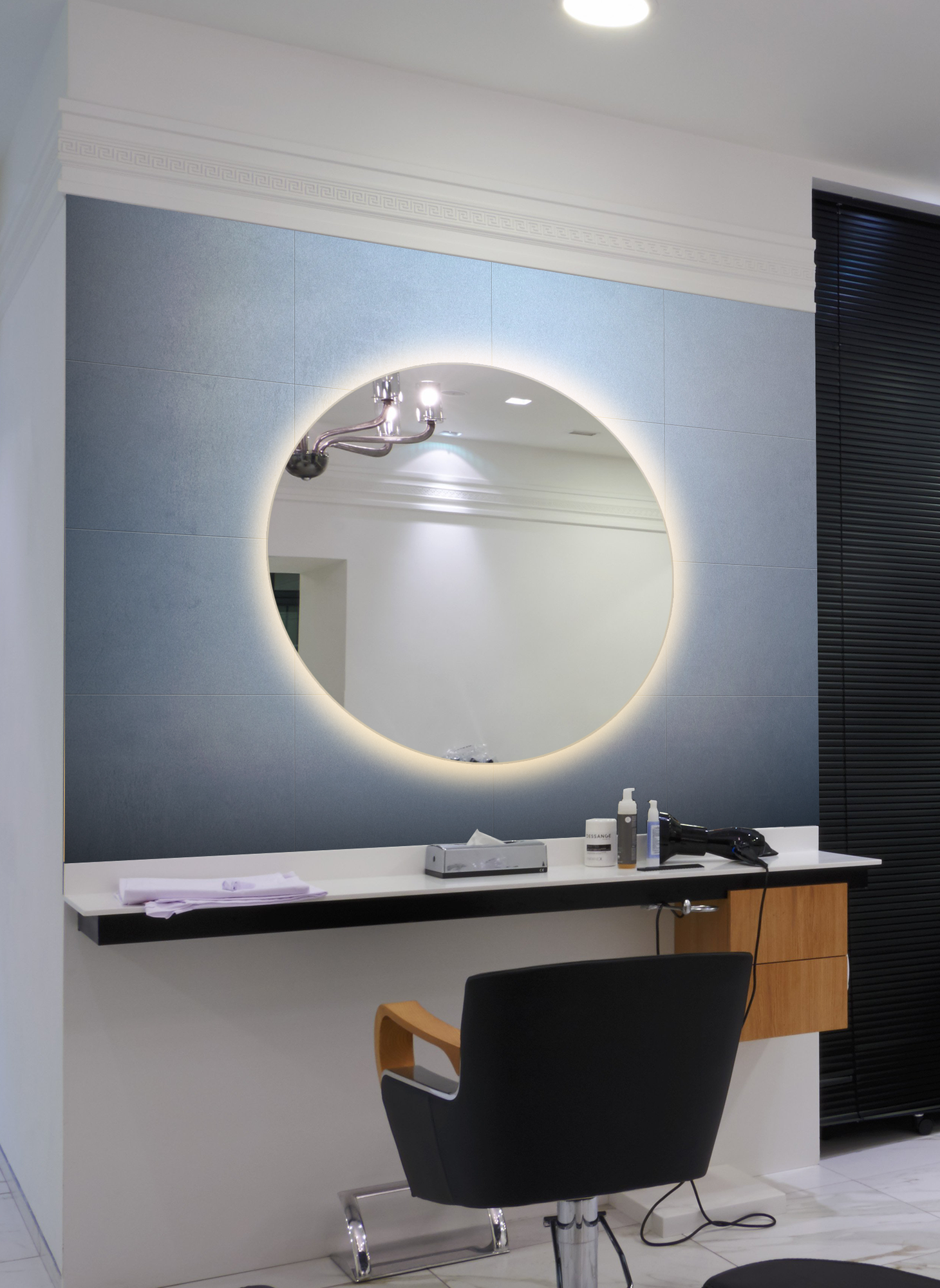 Зеркало для ванной Sun D60 круглое "парящее" с тёплой LED-подсветкой - фотография № 4
